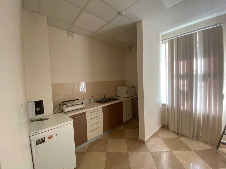 Оренда стоматології  Лук'янівка Нагірна Іллєнка Шевченківський район