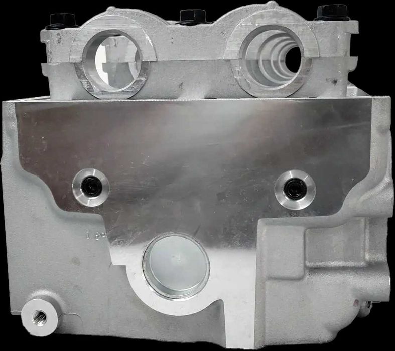 Головка блоку Mitsubishi 4M41 3.2TDI ME204200 AMC 908518