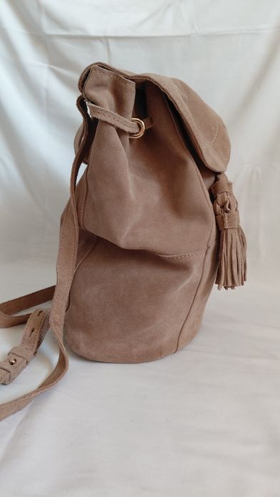 Рюкзак замшевий Mango.