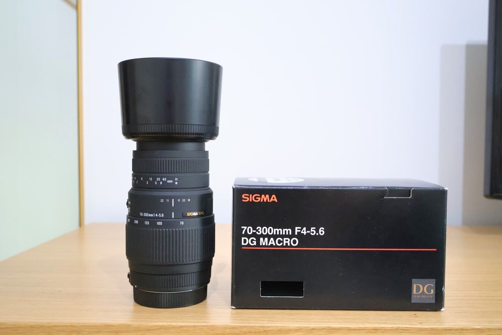 Sigma 70-300mm F/4-5.6 DG Macro (Canon EF)