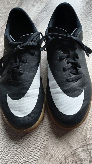 Buty halowe Nike