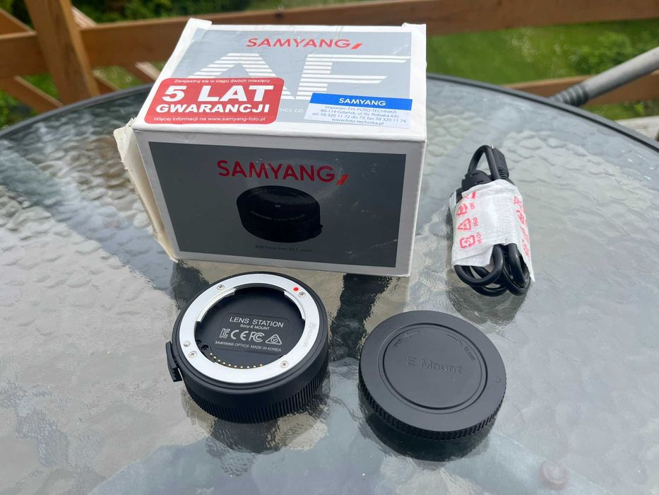 Samyang Lens Station dla obiektywów Sony E