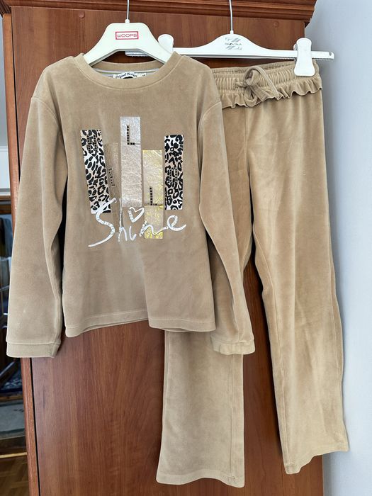 Костюм на дівчинку