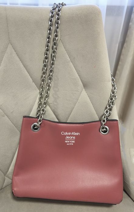 Сумка сумочка крос-боді боди через плече плечо цепочка calvin klein