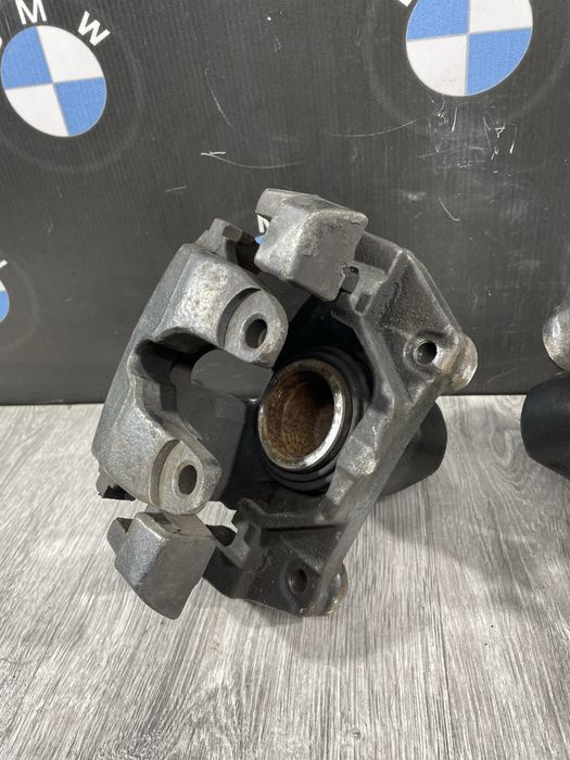 Передні суппорта BMW E39 Код:1546