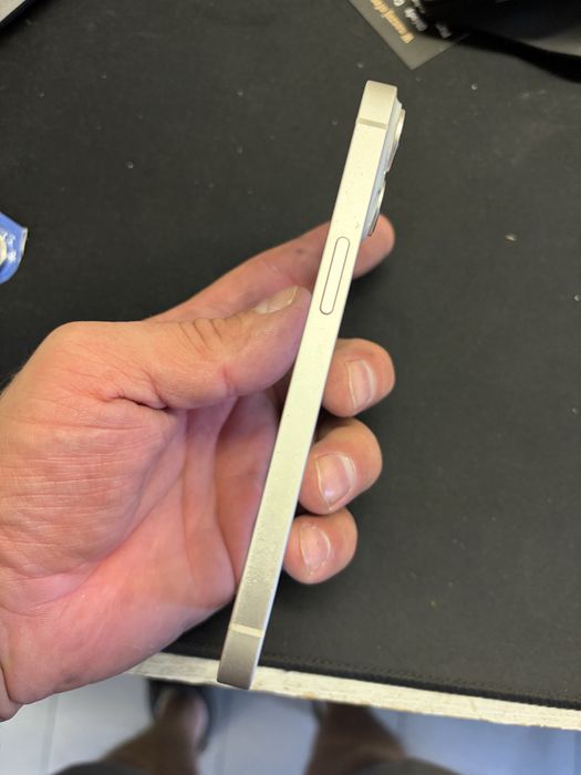 Iphone 14 stan bardzo dobry