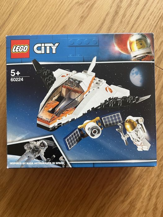 Lego City 60224 Naprawa satelity
