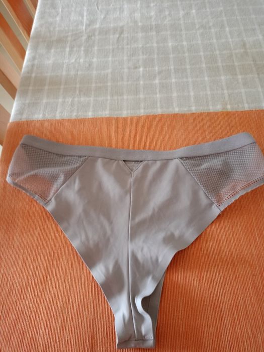 Stringi damskie,kolor mysi.