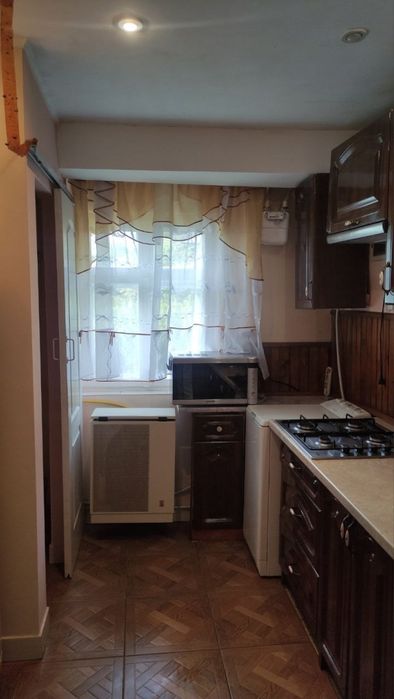 Продаж будинку з сонячними батареями на 30 квт світла