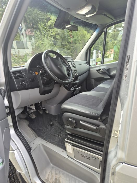 Mercedes Sprinter 519 do przewozu zwierzat
