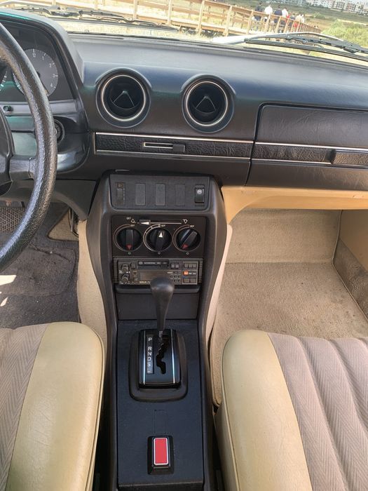 Mercedes benz w123 300D 1979