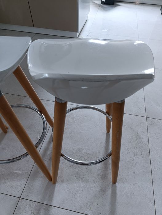Hoker barowy  73 cm