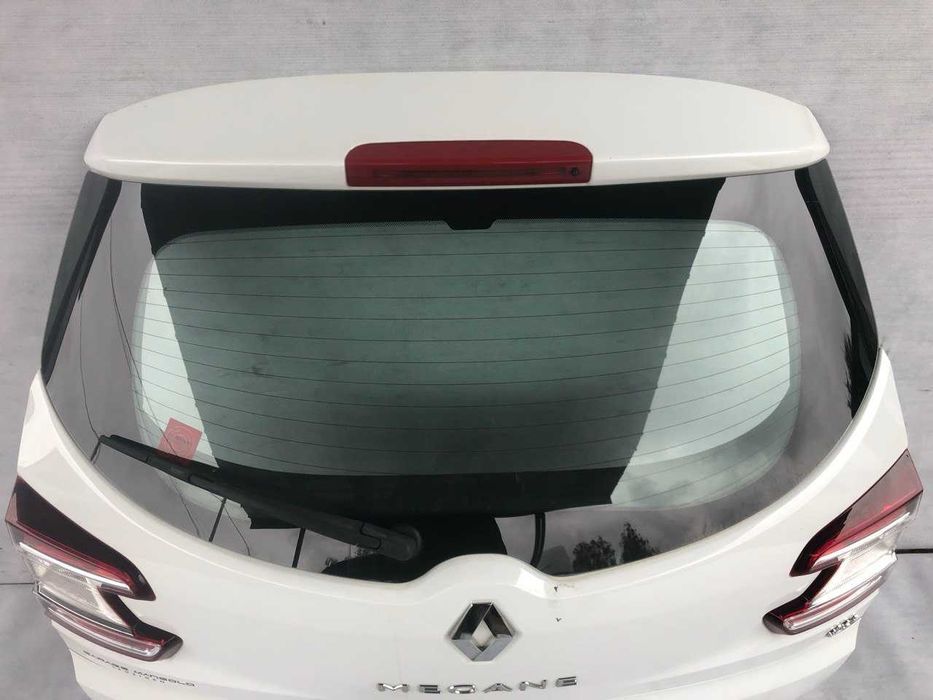 Ляда Renault Megane 3 крышка багажника OV369 В наличии