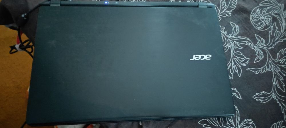 Aser aspire V   Windows 10 Pro