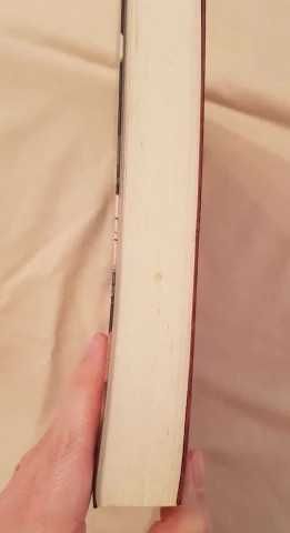 Livro "O Rapaz de Olhos Azuis" de Joanne Harris