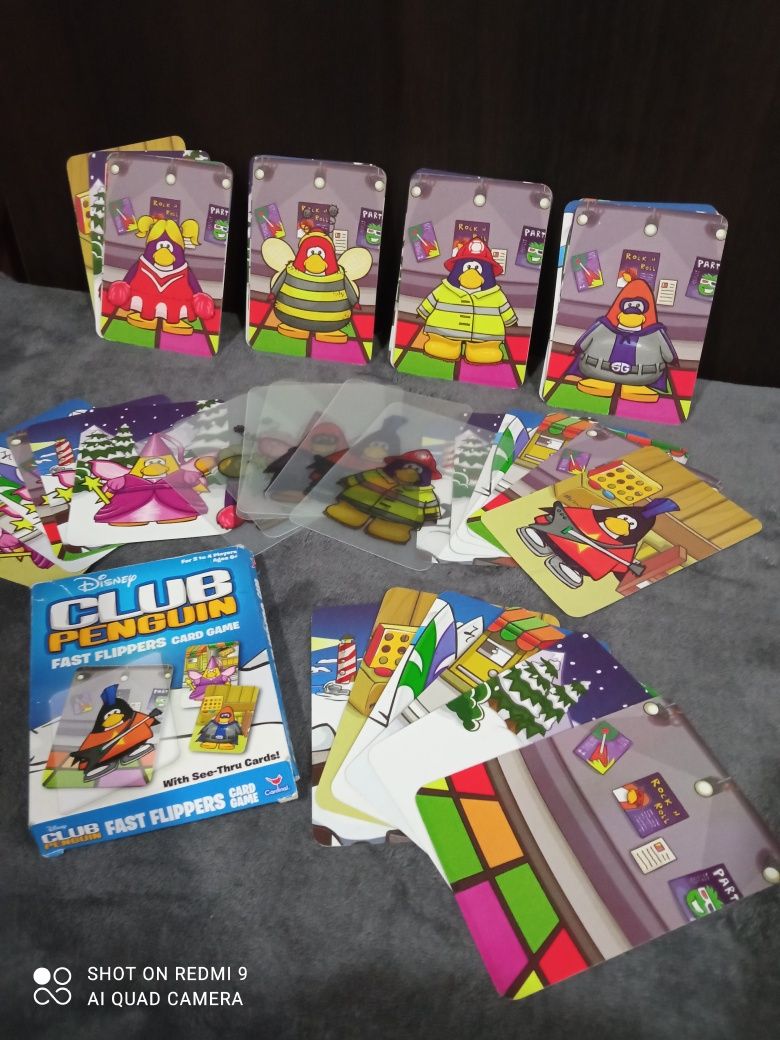 Disney Club Penguin Card Game Fast Flippers!