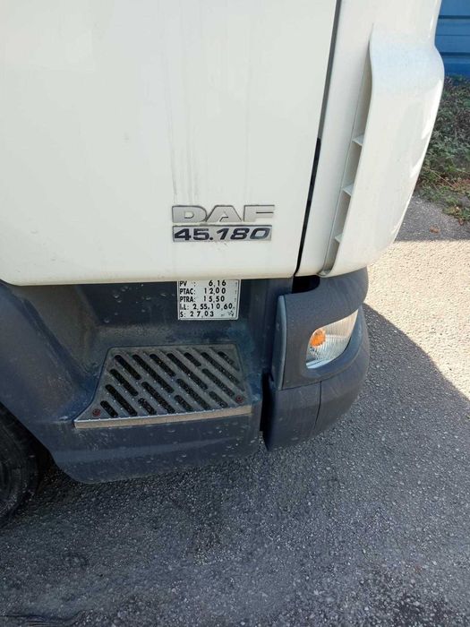 Camião DAF LF 45.180 Caixa Fechada