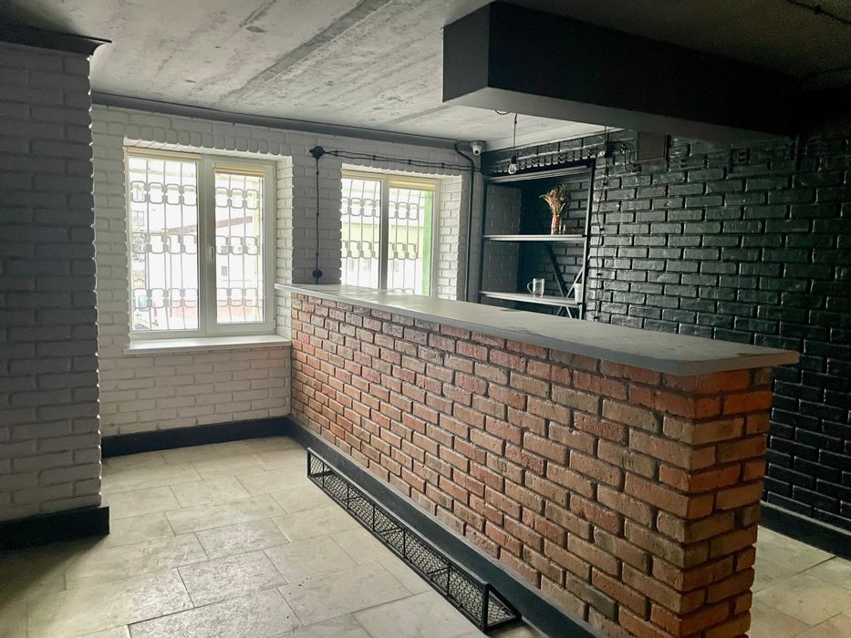 Продаж комерційного приміщення за 465 дол за м.кв.!