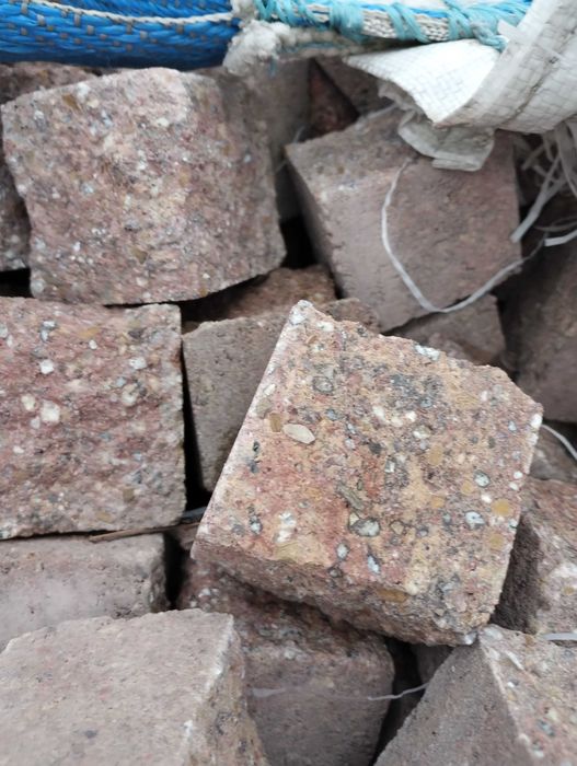 Obrzeża Kostka łupana brukowa płyty