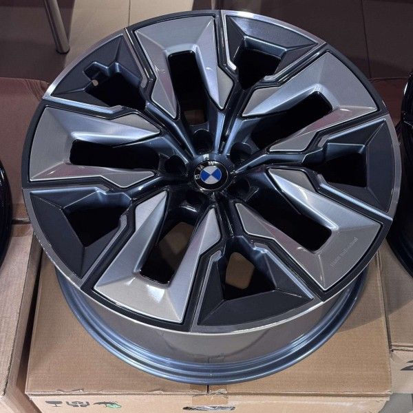 Диски BMW 7 G70 R21 I7