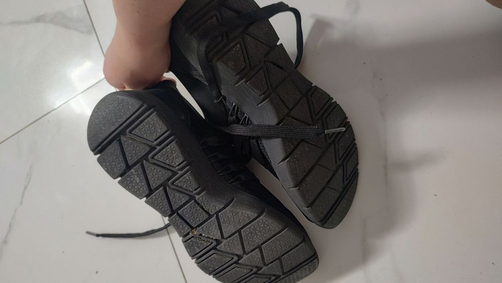 Sprzedam buty damskie rozmiar 40