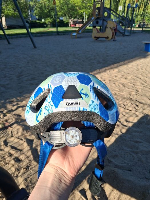 Kask dzieciecy abus nowy