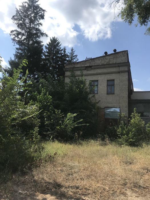 Карачуны 2-х эт. помещение в пром зоне напротив парк Павлова