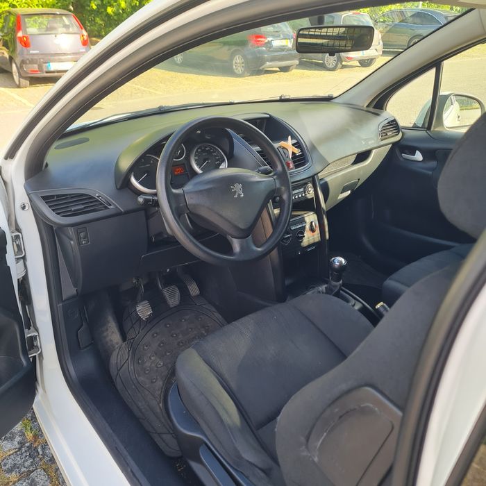 Peugeot 207 1.4 hdi 2 lugares