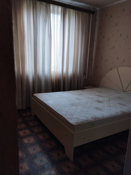 Метро Холодная Гора продам 2- к. квартиру.