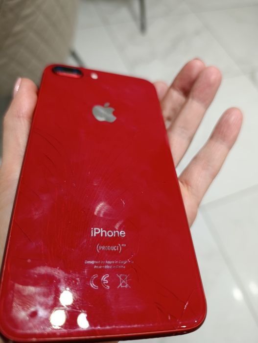 Айфон 8+.Телефон.