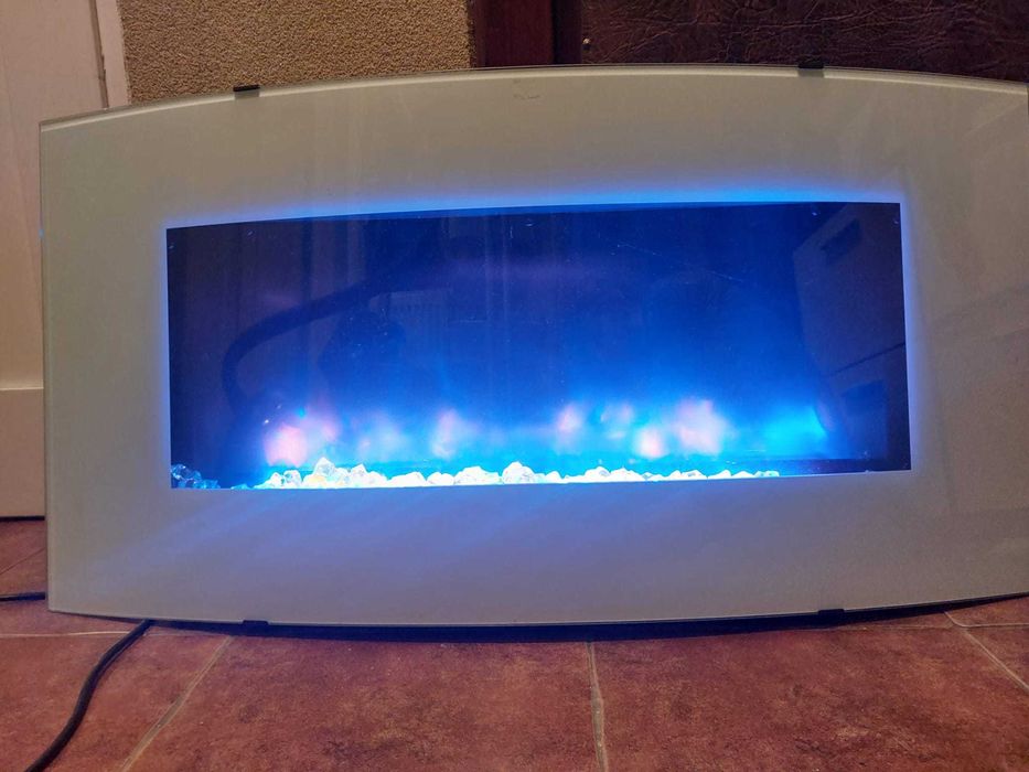 Wiszący elektryczny kominek podświetlany, efekt płomieni