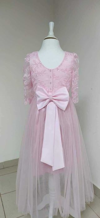 Гарнезна, ніжна сукня/плаття для дівчинки 5-6 р., для святкових оказій