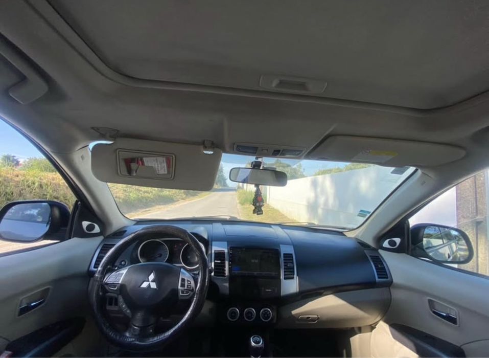 Mitsubishi outlander