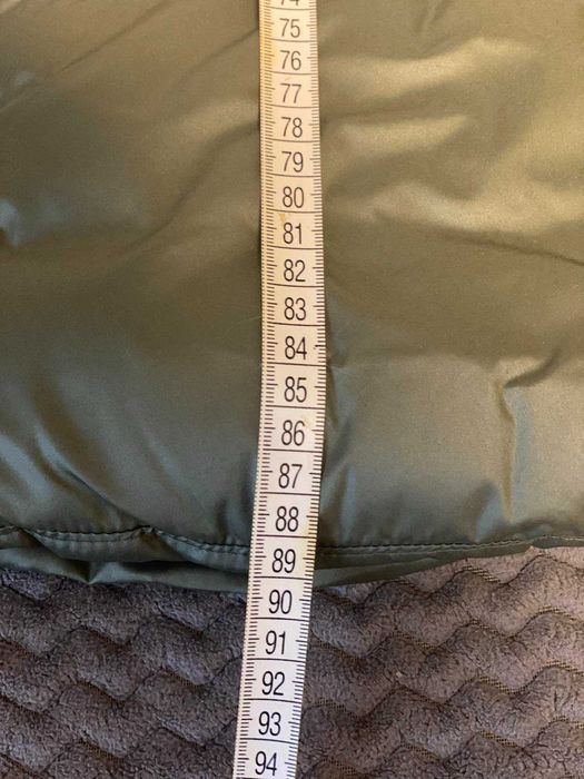 Зимова жіноча куртка