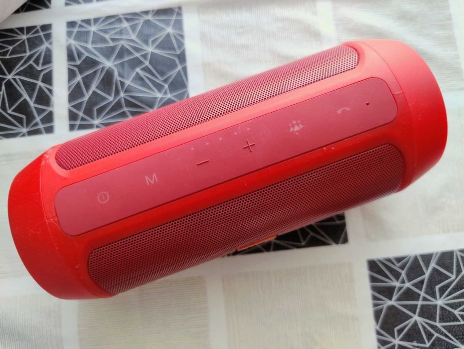 Портативна колонка Charge 2+