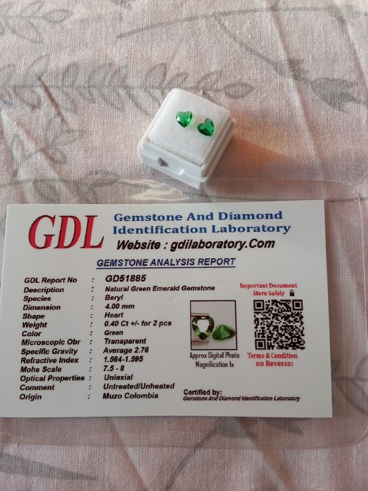 Par de Esmeraldas de Muzo Colômbia Certificadas