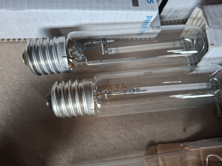 Żarówka lampa sodowa Philips SON-T pia plus 150W e
