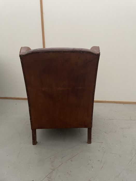 Poltrona de “orelhas” para restauro