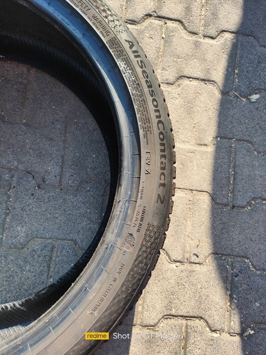 Continental AllSeasonContact 2 245/40/20