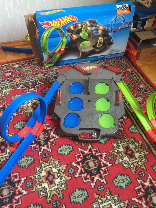 Hotwheels “Rebound Raceway”