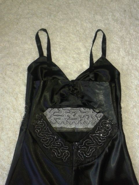 Elegancka czarna sukienka 38-40 cekiny