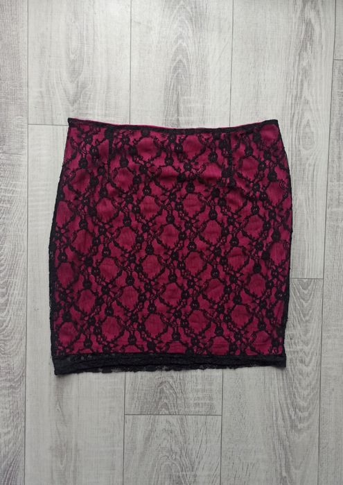spódniczka krótka koronkowa z koronką w róże w kwiaty mini miniówka M