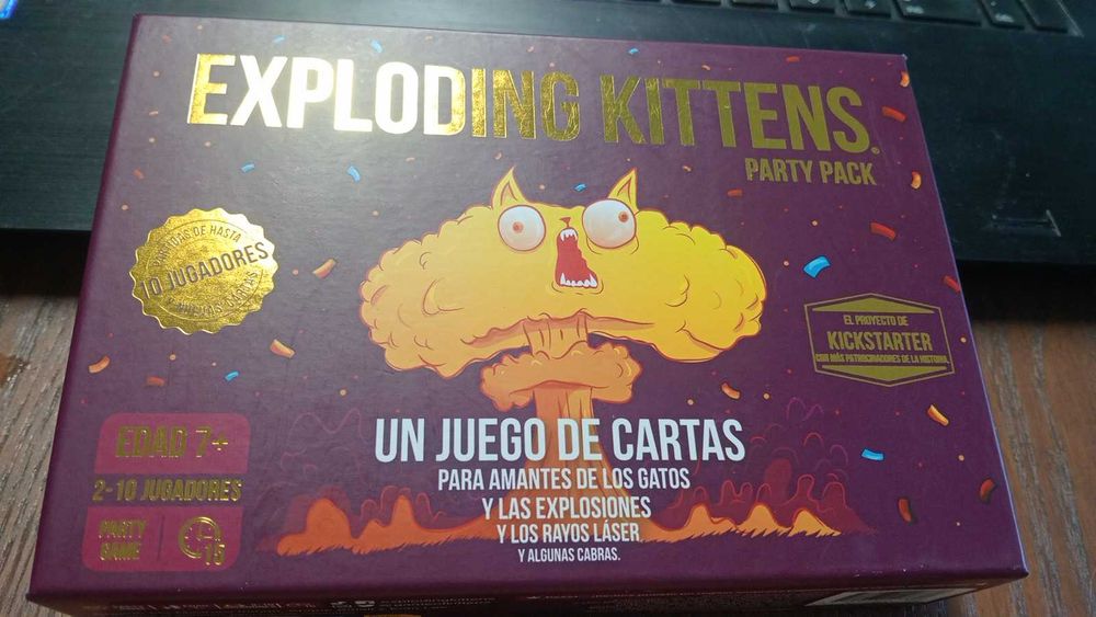 Jogo de Cartas Exploding Kittens Party Pack Espanhol Completo 120 Cartas