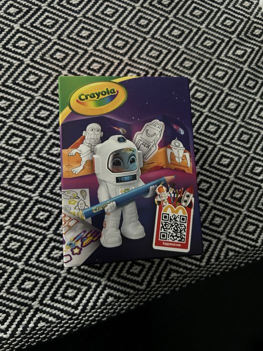 Figuras bonecos mcdonald's espaco
