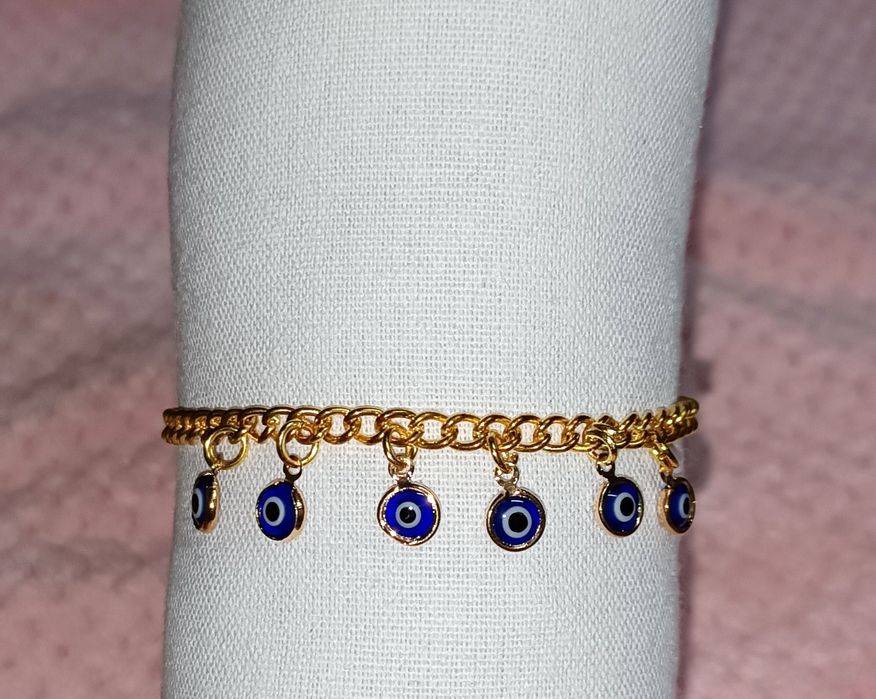 Pulseira com olho grego