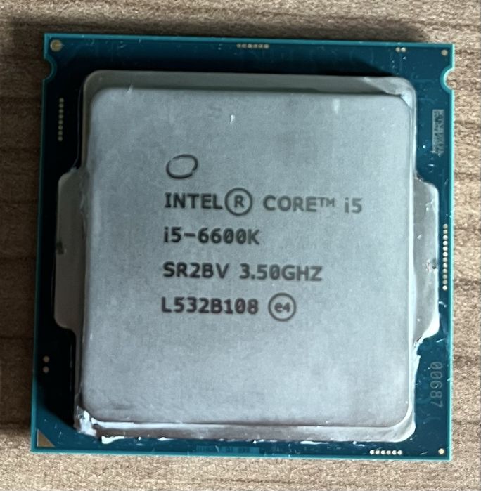 Processador Intel 6600K usado em excelente estado.