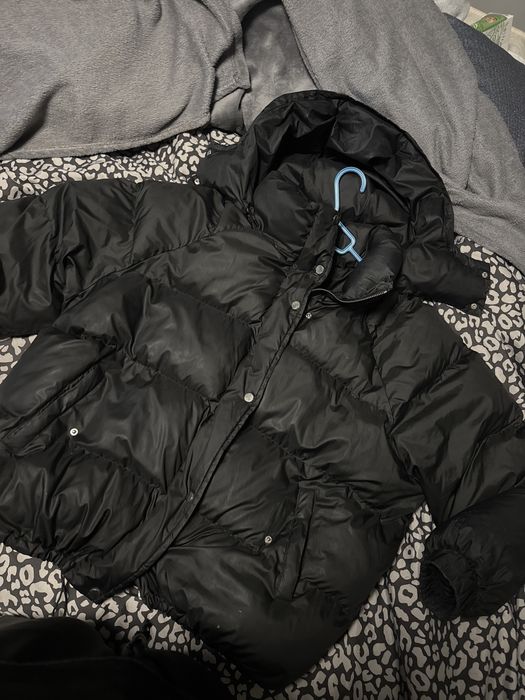 Пуховик чорний новий