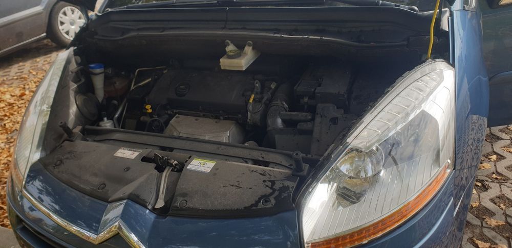 Citroen c4 grand picasso 1.6  BENZ 2010