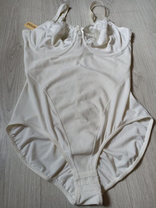 Нове боді  ф. Jolinesse. Р. 50-52. 90 D, DD