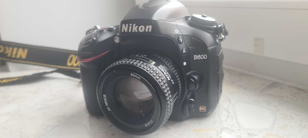 Nikon D600 – pełnoklatkowy, przebieg ok. 33 000 zdjęć